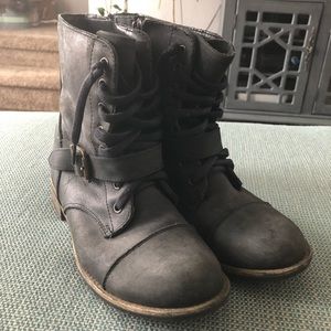 9.5 winter boots with zipper